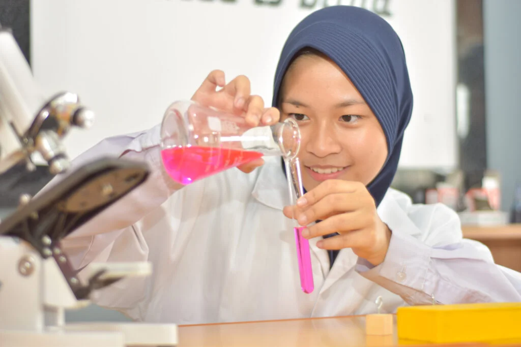 SMP itQan Islamic School